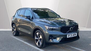 Volvo XC40 2.0 B4P Plus Pro Dark 5dr Auto Petrol Estate